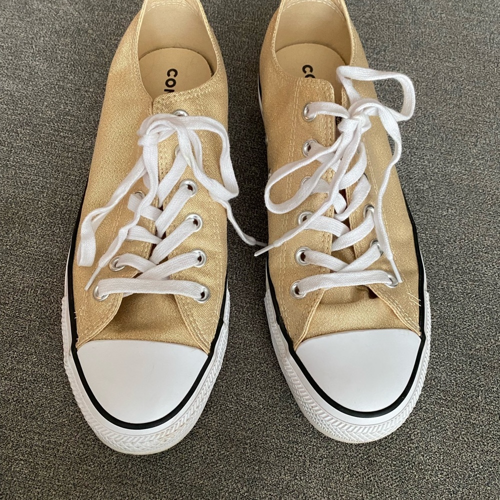 Converse Women’s Chuck Taylor All Star Canvas shoes Gold/Black/White size 10 EUC - Picture 2 of 5